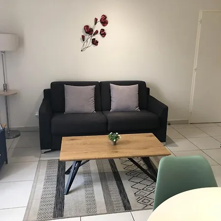 Les Poissons Apartment
